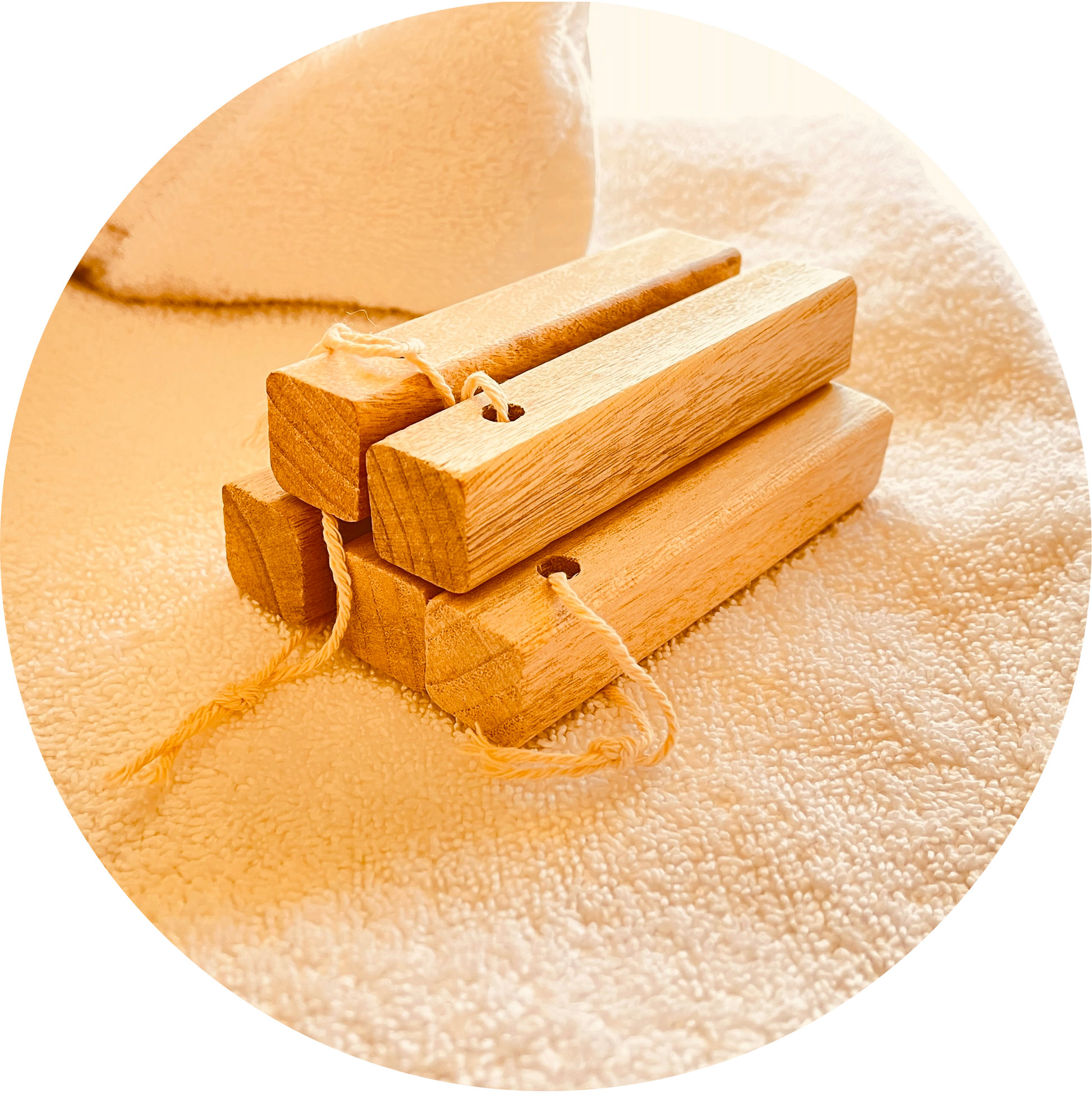Natural Camphor Wood Strips Simpelhaus