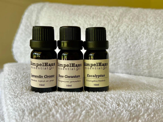 Add some your favourite Simpelhaus essential oils into the DIY Fabric softerner.
