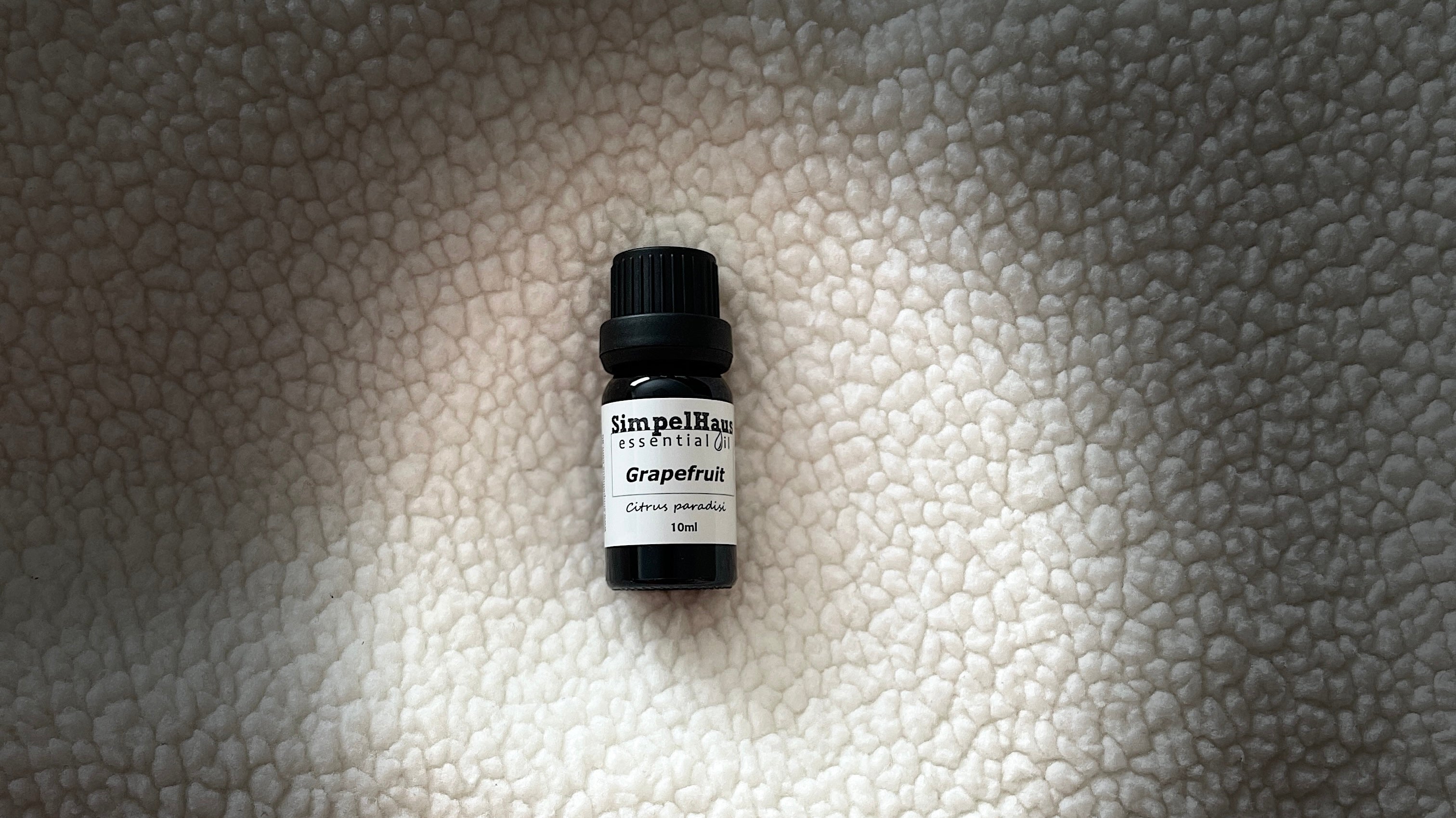 Simpelhaus Grapefruit Essential Oil Australian Made